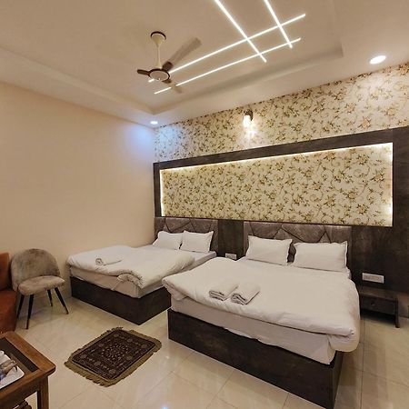 ורנאסי Hotel Mangal Murti מראה חיצוני תמונה